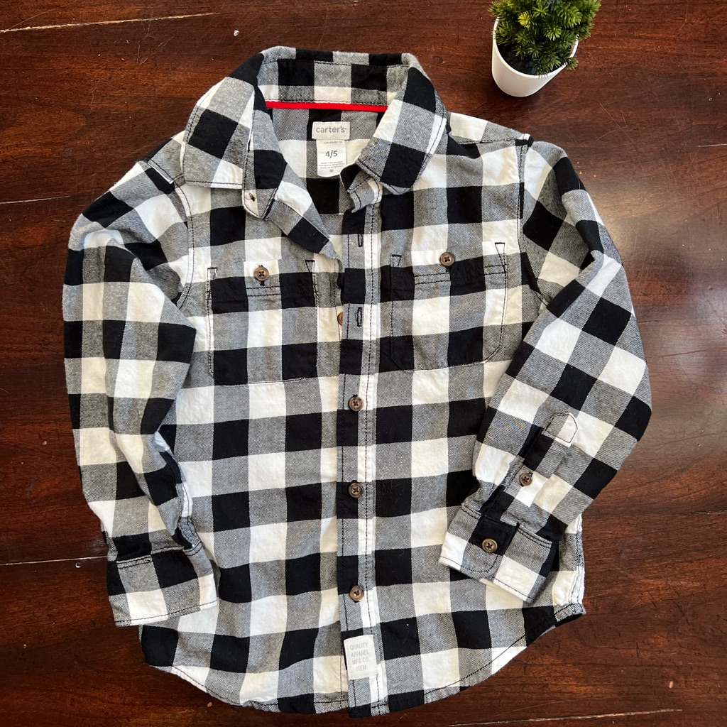Carter’s Button Down Shirt Size 4/5t